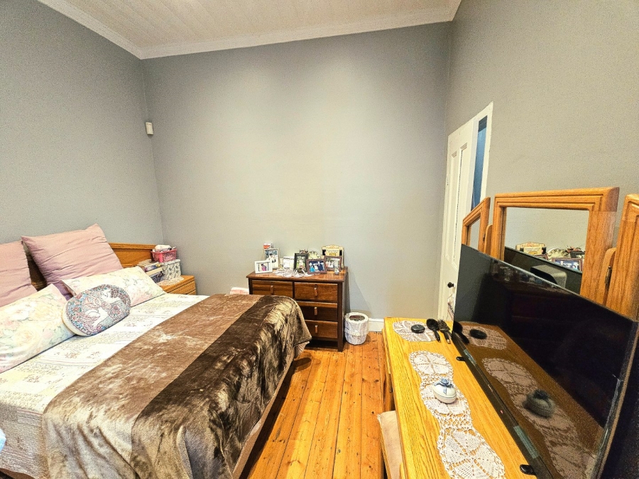 3 Bedroom Property for Sale in Wynberg Western Cape
